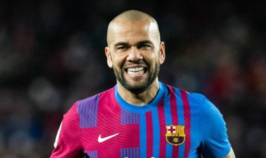 开云-阿尔维斯合同到期告别巴萨：我仍是一头疯狂的狮子