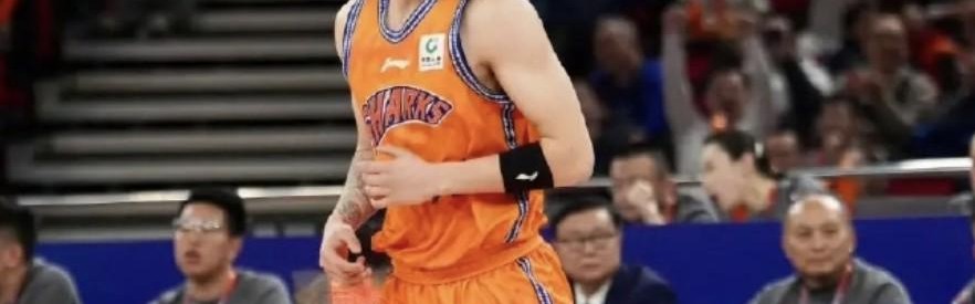 开云APP-77号的跨洋共鸣！张镇麟为湖人球员东契奇全明星拉票