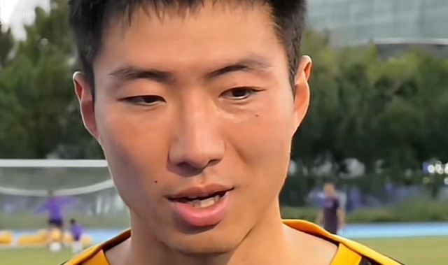 开云体育下载-方镜淇谈门将位置竞争：不存在压力，能帮助球队变得更好就行