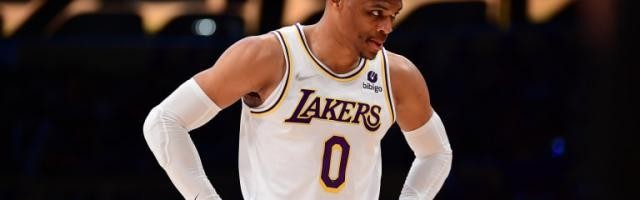 kaiyun-【揭秘】湖人今夏尽力兜售韦少 最后为何选择保守？