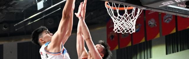 开云体育官网-出色表现令李春江点赞 新疆用大胜奠定新赛季基调