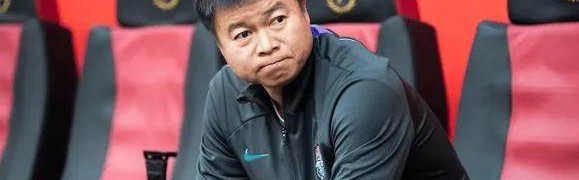 开云APP-于根伟称不推崇归化 回应球员续约：不想道德绑架