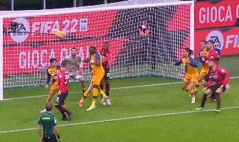 开云体育官网-【意甲】伊布助攻+失点球 罗马两红牌 AC米兰3比1胜